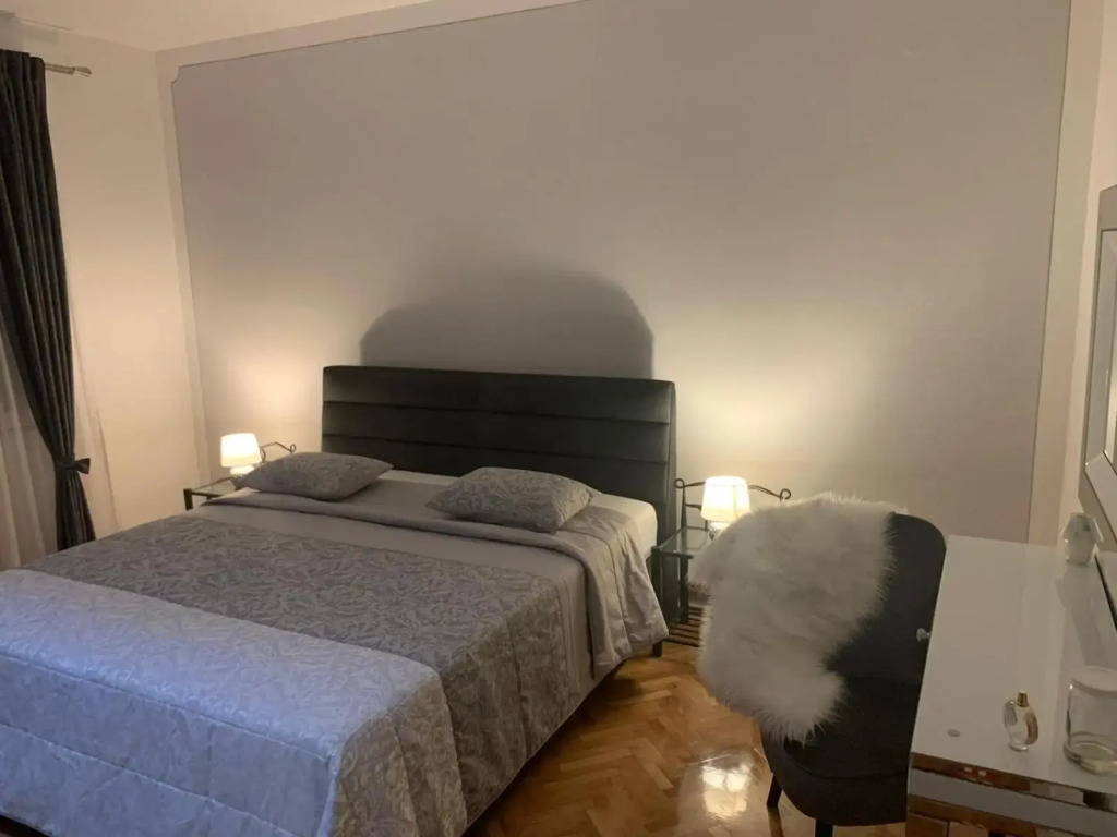 Apartment GREY