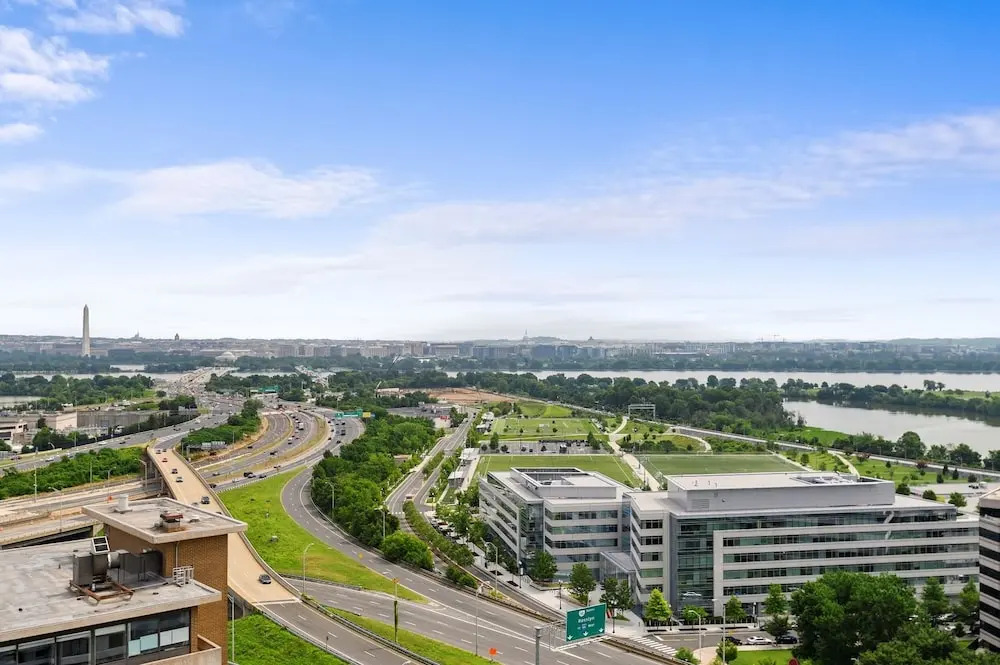 Washington DC Luxury Suites by H