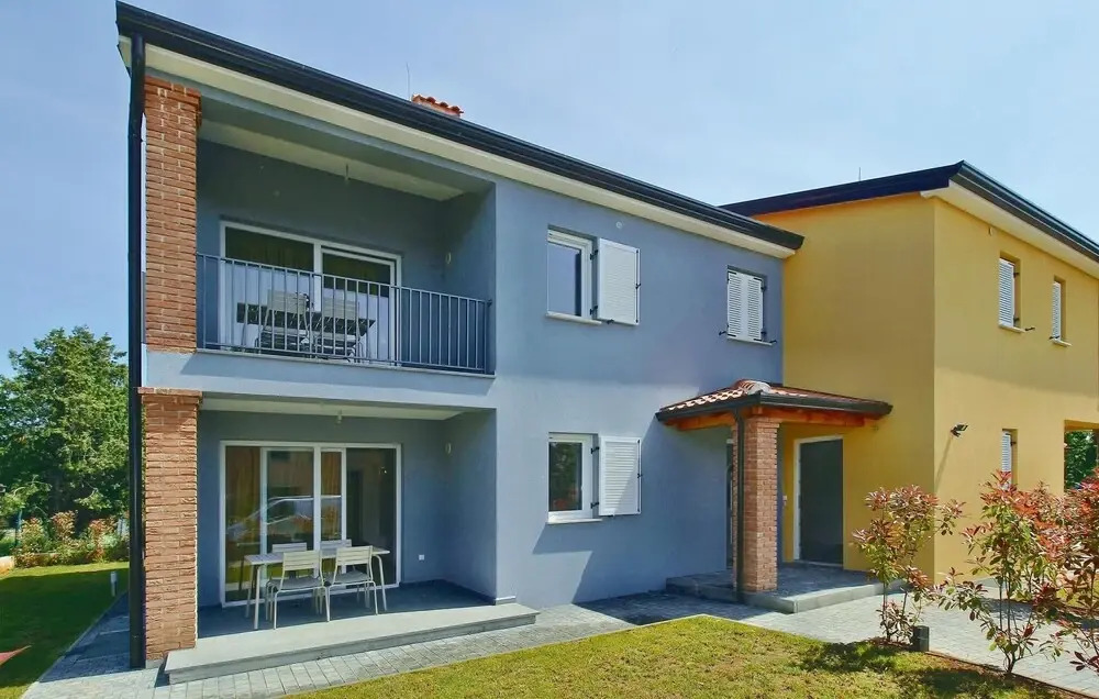 Nice Home in Vranici With Wifi and 2 Bedrooms