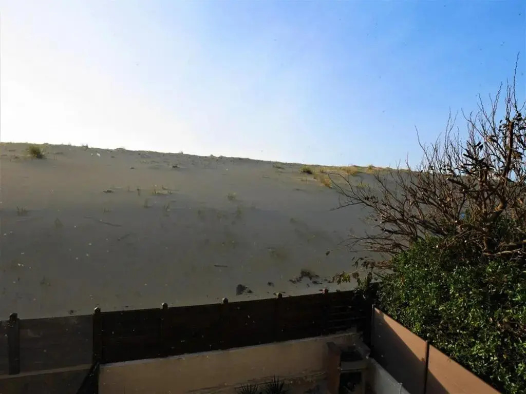 Villa Patio à 20m de la plage avec terrasse et parking - FR-1-413-159