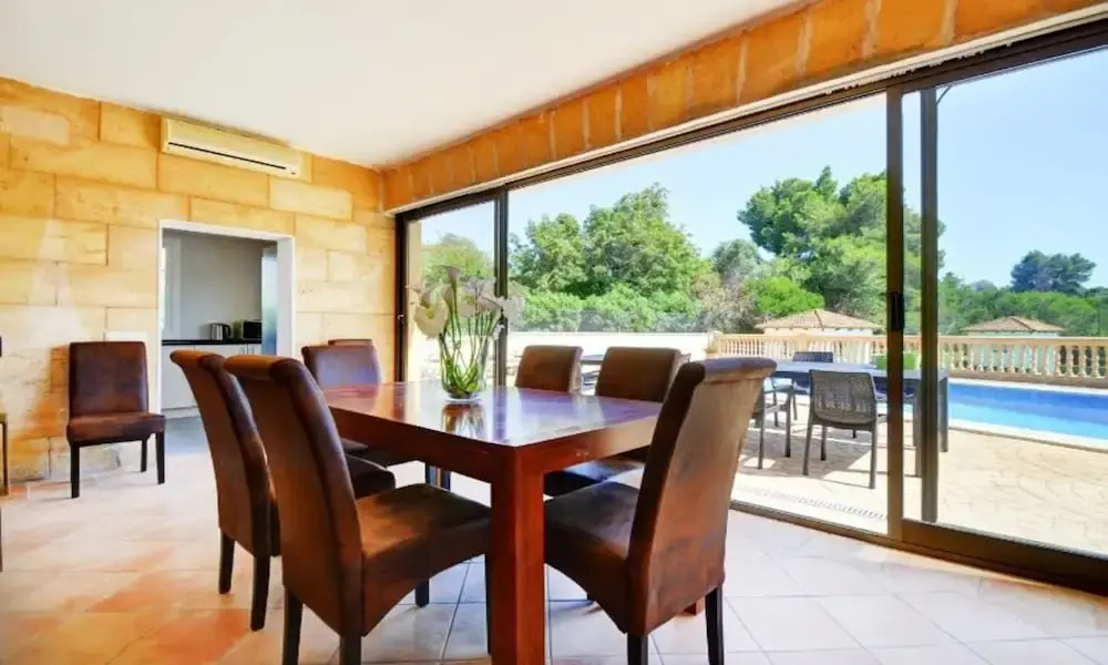104567 -  Villa in Llucmajor