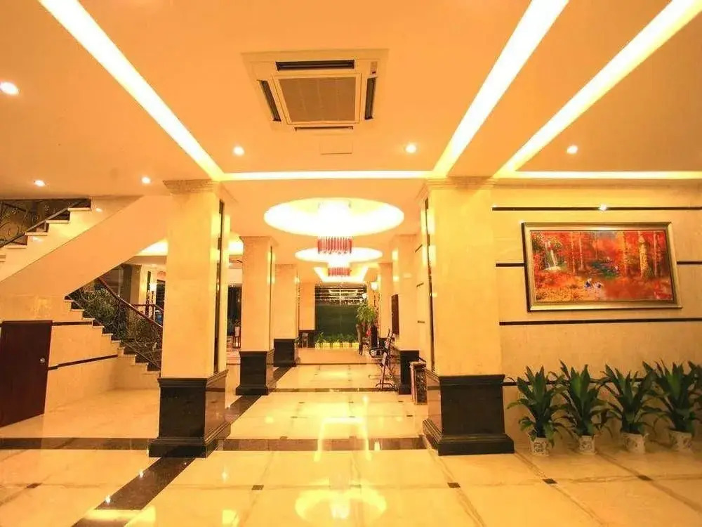 Perfect Season Hotel