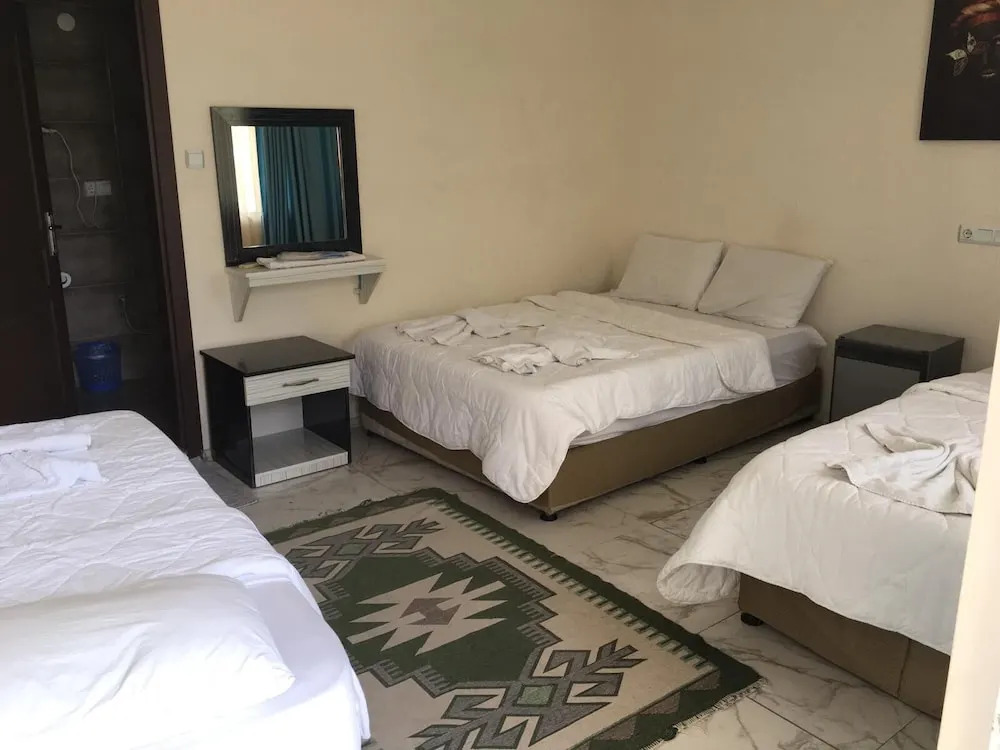 Ozturk Hotel