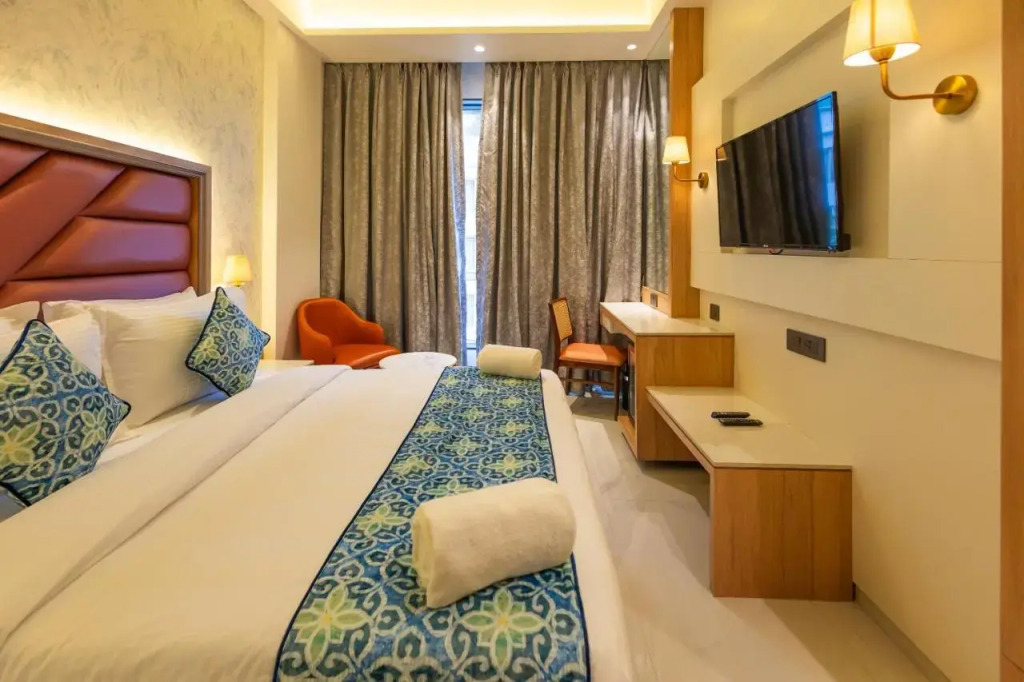 Shera Hotels & Banquets