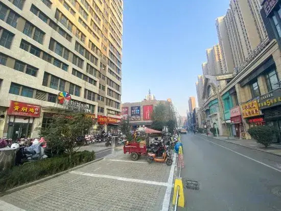 Venus Apartment (Baolong Plaza, Xinxiang)