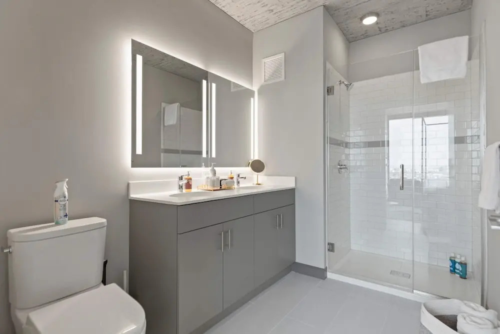 Cloud9 4apt in Building Fultonmkt The Cubist