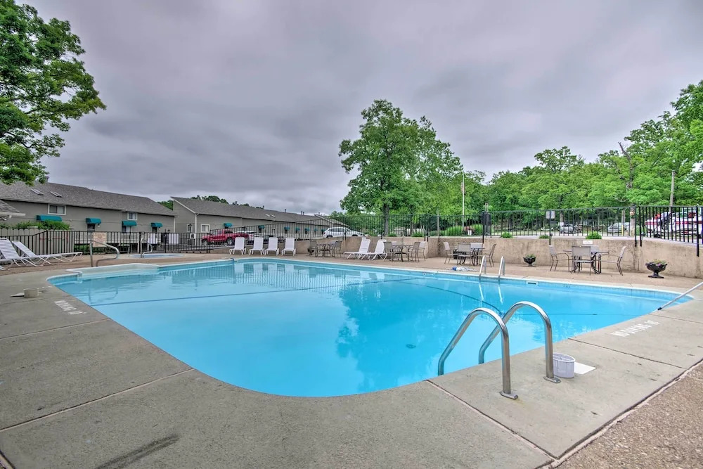 2 Mi to Margaritaville! Lake-view Retreat w/ Pool