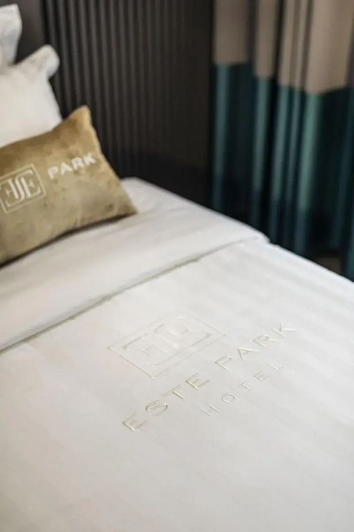 ESTE PARK HOTEL -- part of Urban Chic Luxury Design Hotels - Parking & Compliments - next to Shopping & Dining Mall Plovdiv