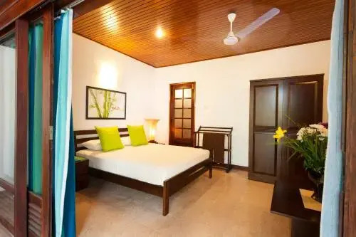 Barnes Place Bungalow