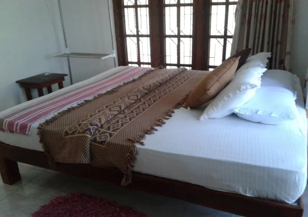 Lakeside resort Habarana