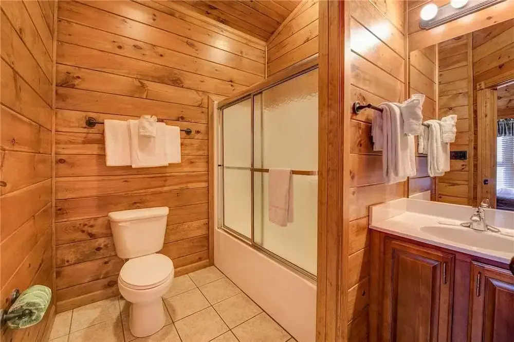 Alpine Nights 3 Bedroom Home with Hot Tub