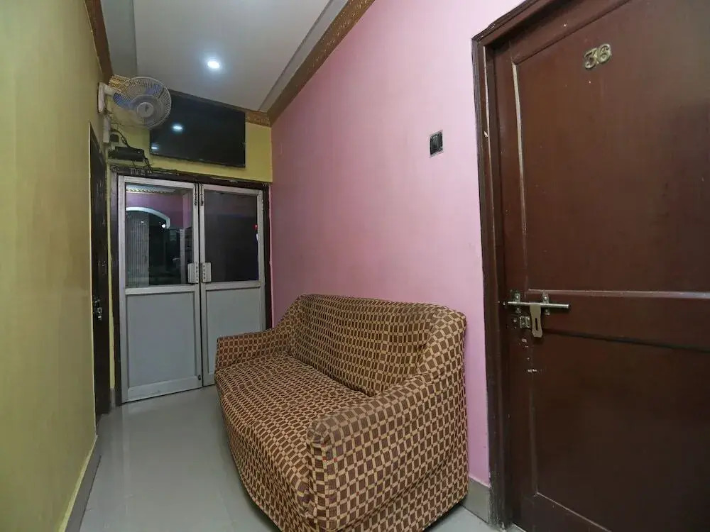 FabHotel Continental