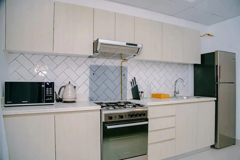 Green community 1BR 15 min to sea