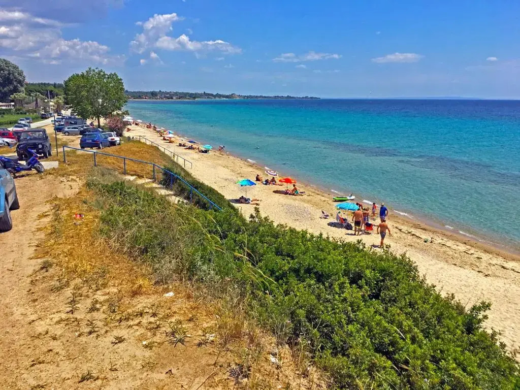 Villa Fofo - Beautiful Sea Front Villa with 650m2 garden