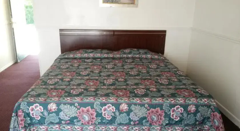 Economy Inn