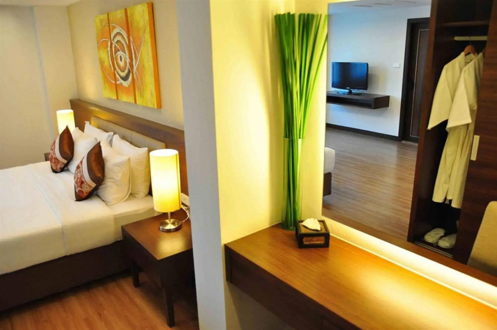 Avion Hotel