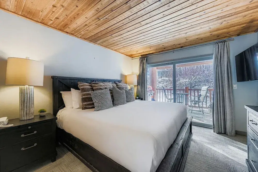 51 Snowflower 2 Bedroom Condo by RedAwning