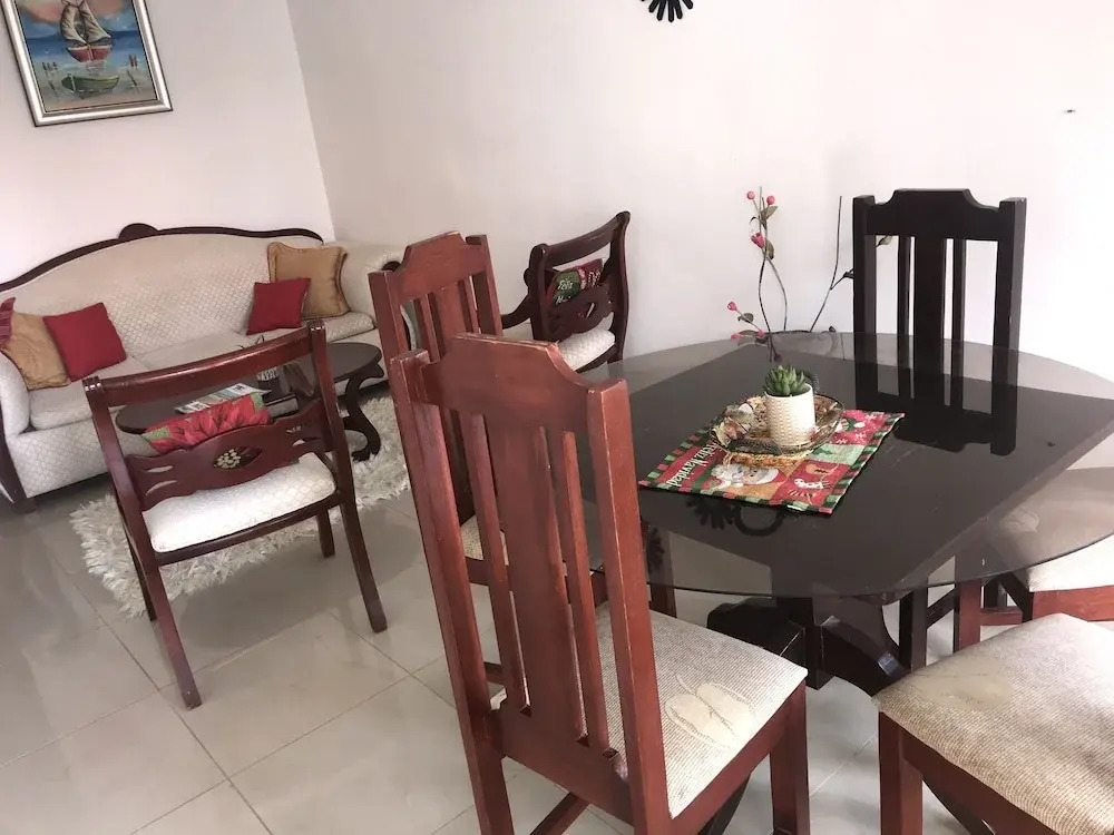 Luis y R Shared Apartament