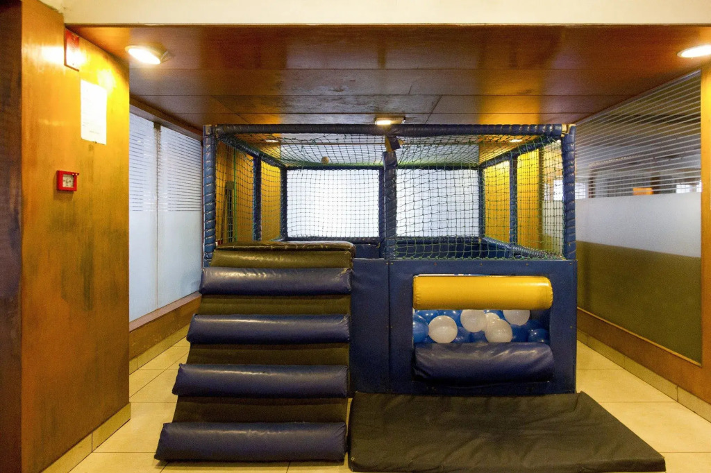 Blossoms Apart Hotel T Nagar