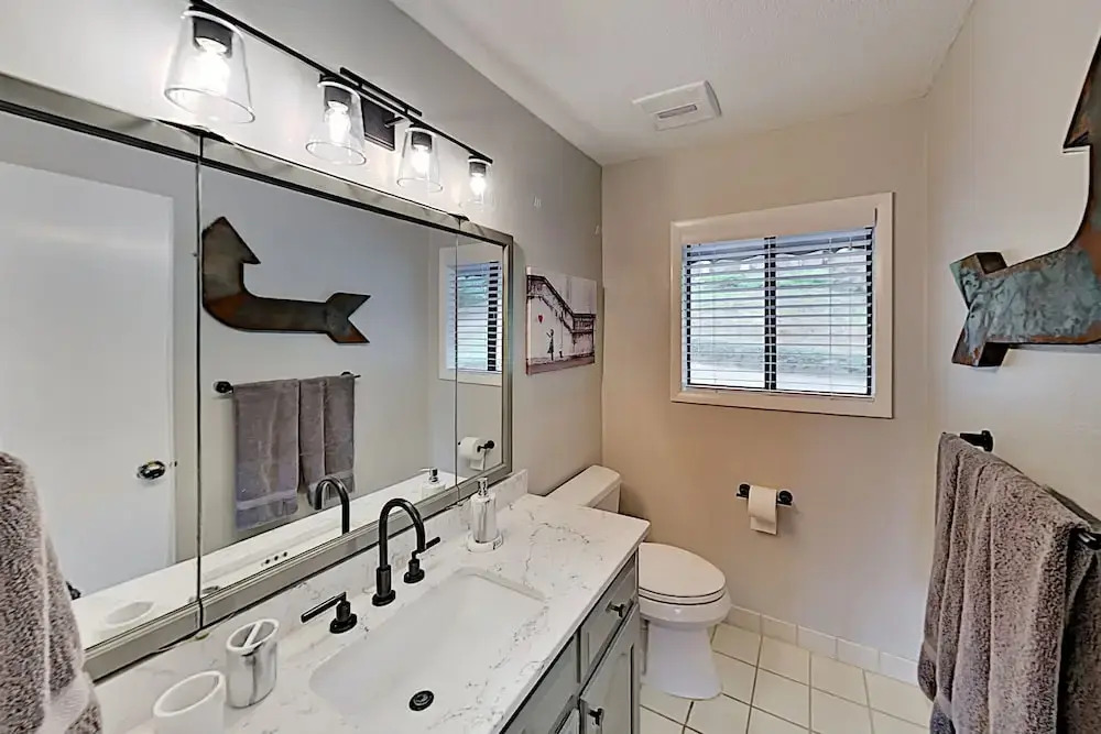 714younm 3 Bedroom Home
