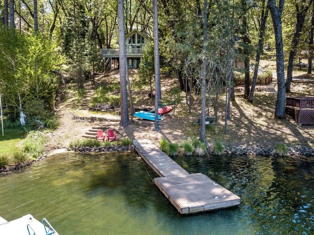 Hart Lake House - Amazing Location 500 Feet to Marina Beach and Pet Friendly! by Yosemite Region Resorts