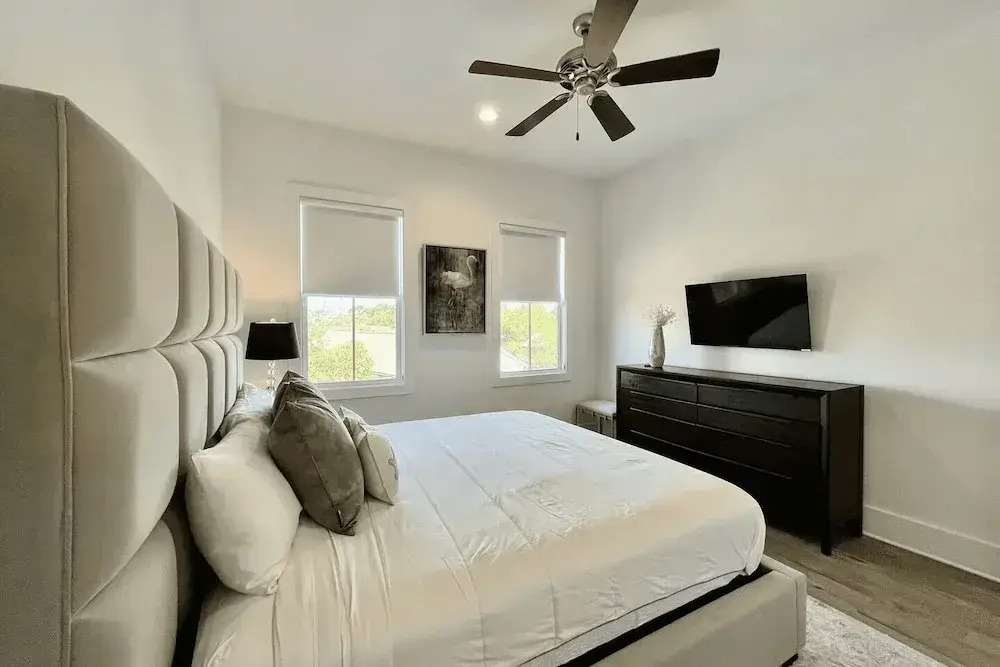 Casa d' Azure by Avantstay Sleeps 18, Private Pool, Golf Cart Included