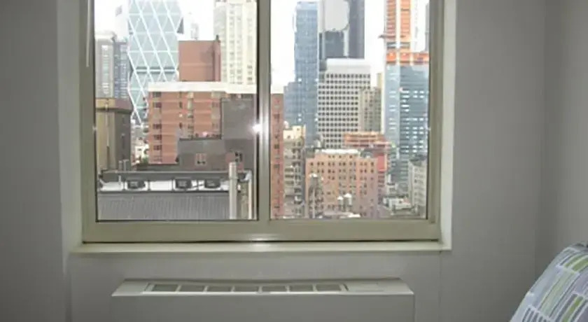 One Bedroom Apartment Near Times Square