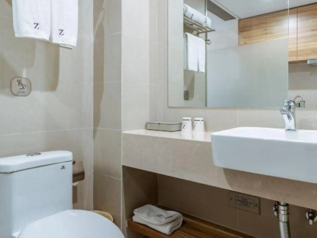 Zsmart Hotel (Hangzhou Zhongda Yintai City Xintiandi Subway Station)