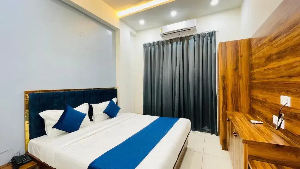 Hotel Rajgharana