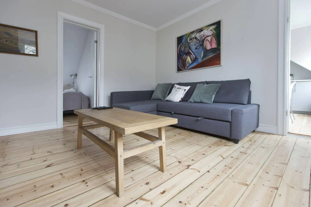 Thomsen Apartments