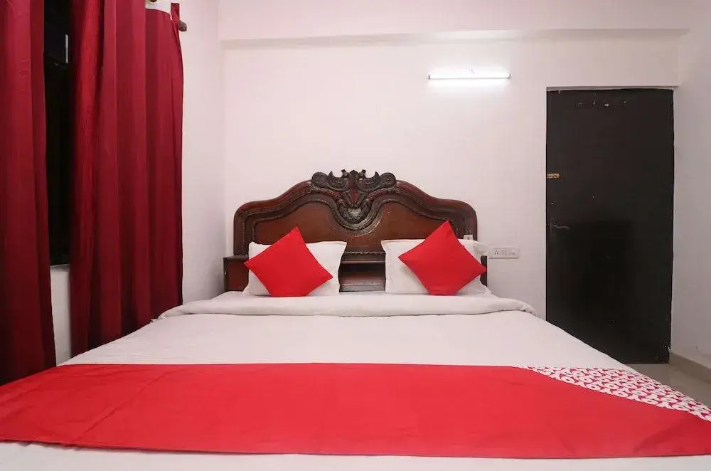 OYO 25115 Hotel Mughal Grand