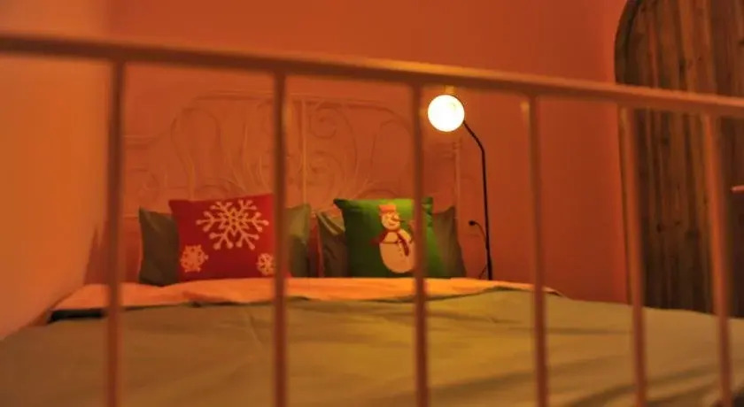 Sandy'S House 山底下的小屋