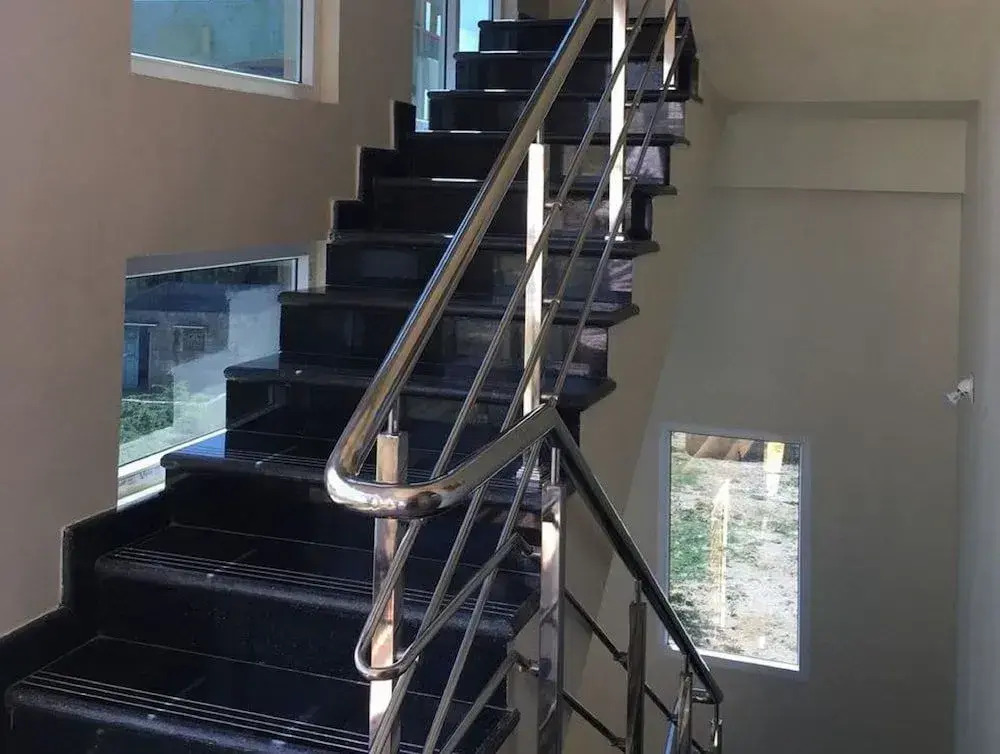 Dea Service Apartment