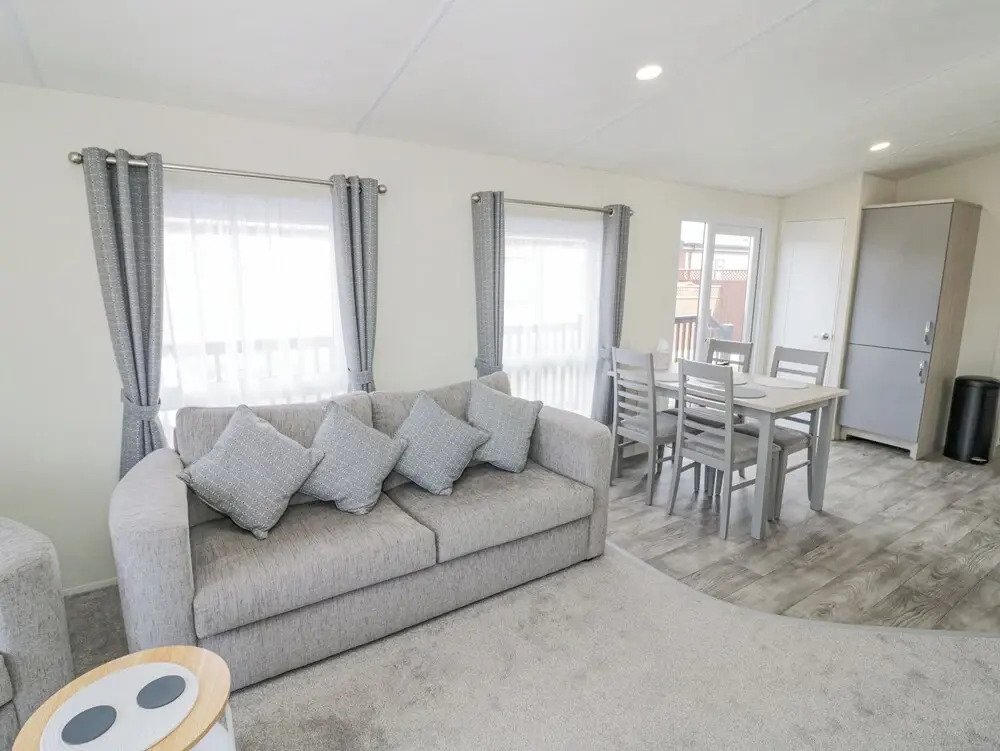 Long Acres Lodge