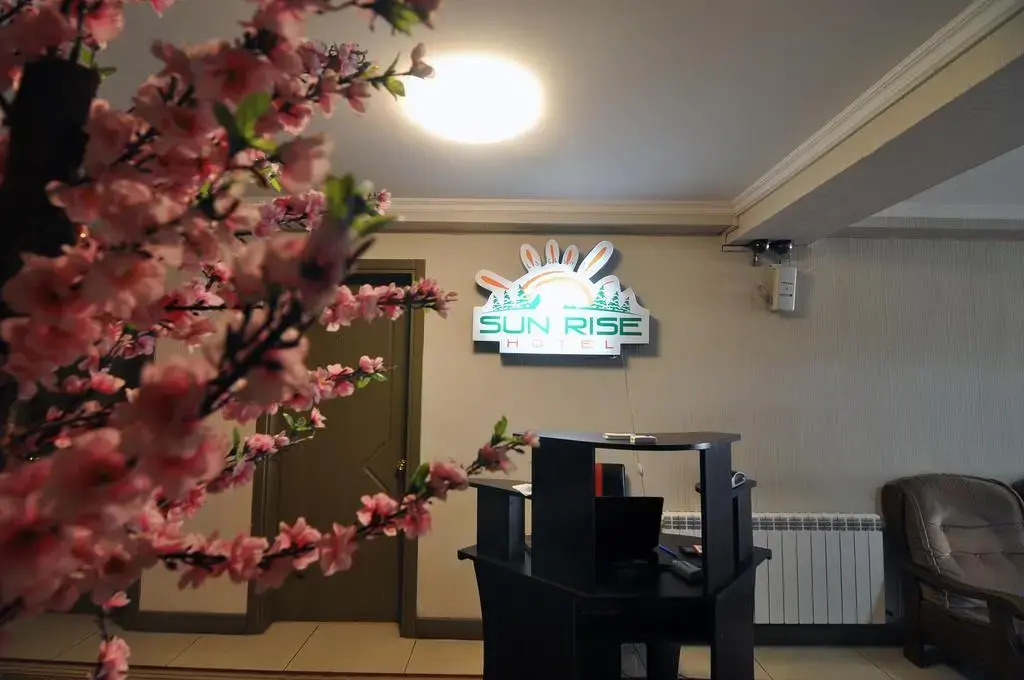 Sun Rise Hotel