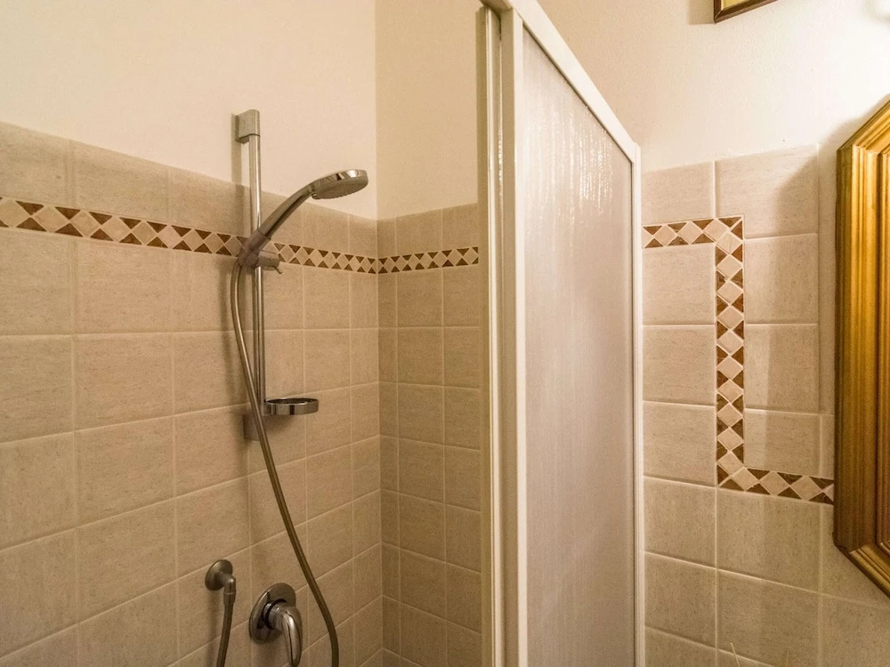 Holiday Home in Town Center with Pool, Garden, Hot Tub