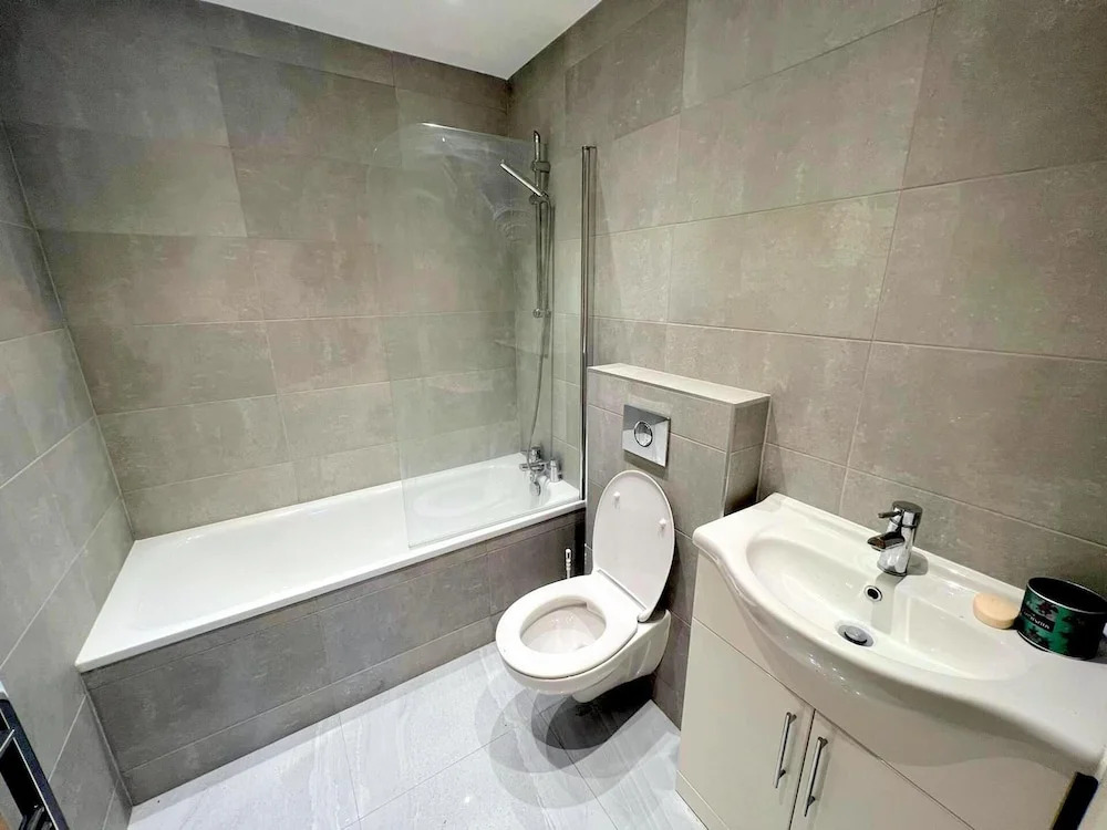 2-bed House - Sleeps 5 & Central Links