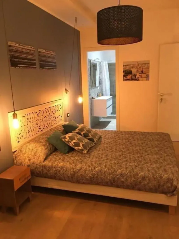 Verrazzano 37 Guest House