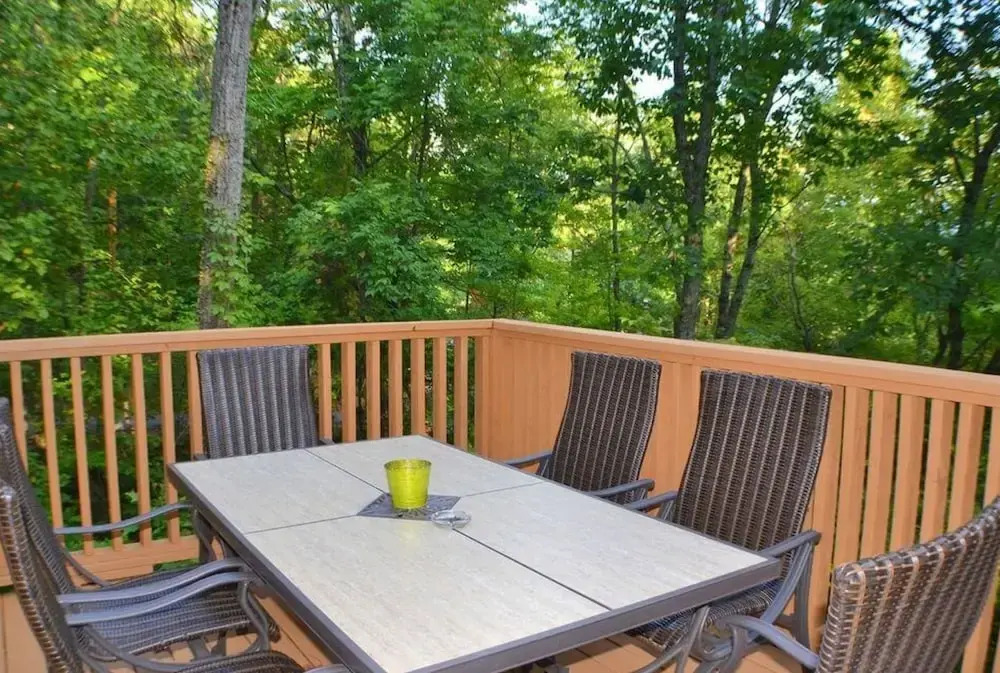 A Honeybear Hideaway