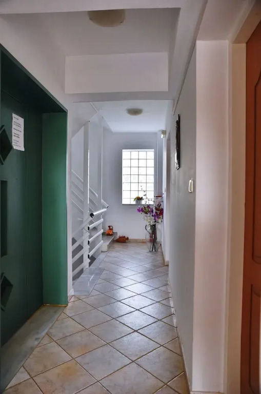 Nirevel Apartments