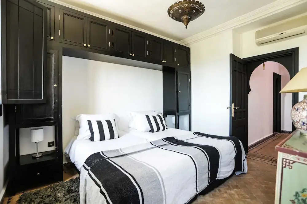 Villa Abalya 22