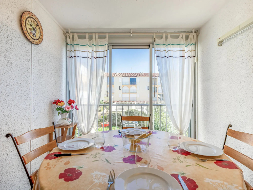 Apartment Les Maisons sur la Plage-3 by Interhome