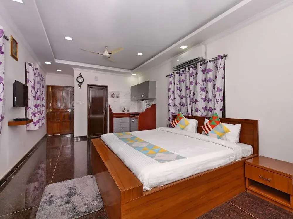 OYO 16966 Home Elegant Studio LPK Waterfront
