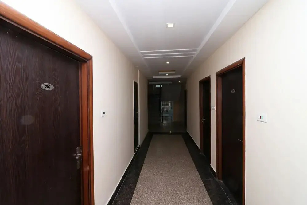 Oyo 5102 Anurag Hotel