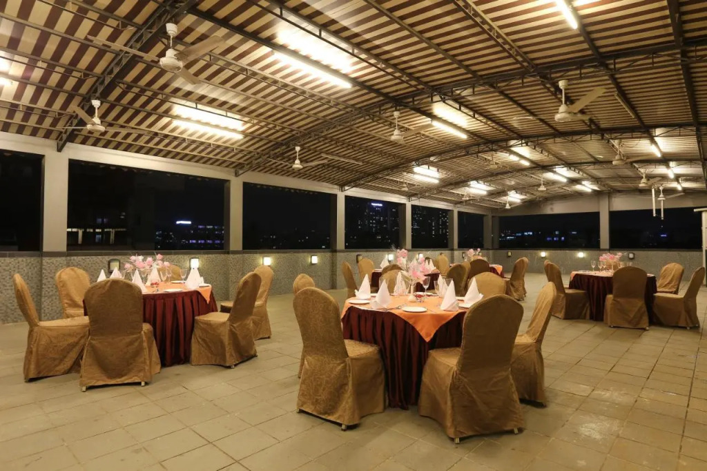 Hotel The Silver Inn Mumbai