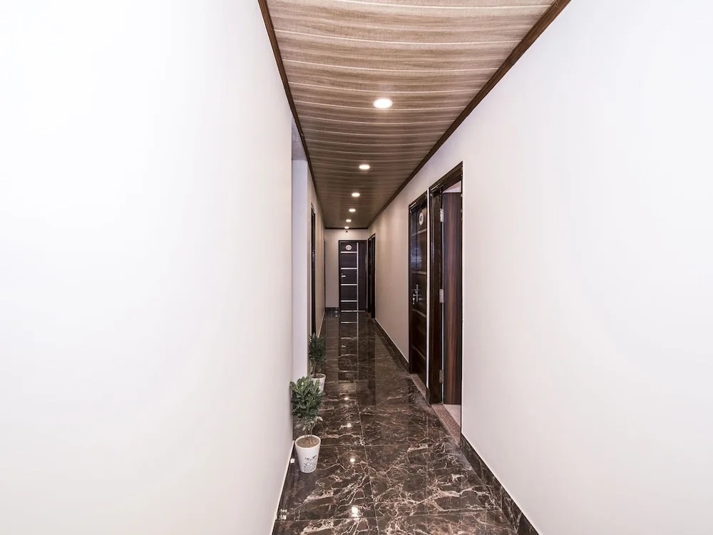 OYO 14896 City Galaxy Inn