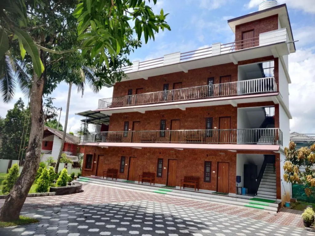 DOLPHIN ENCLAVE SERVICE STUDIO APARTMENTS