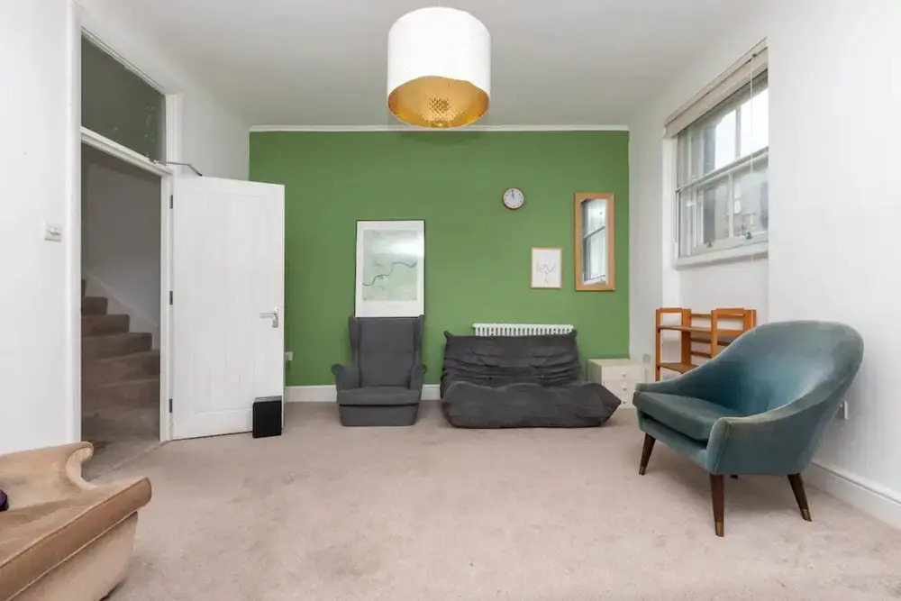 Spacious 5 Bedroom Home in Camden