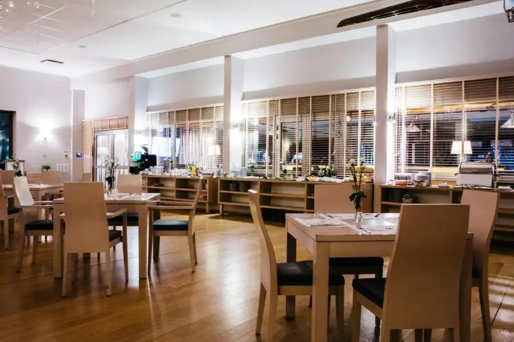 Omega Hotel
