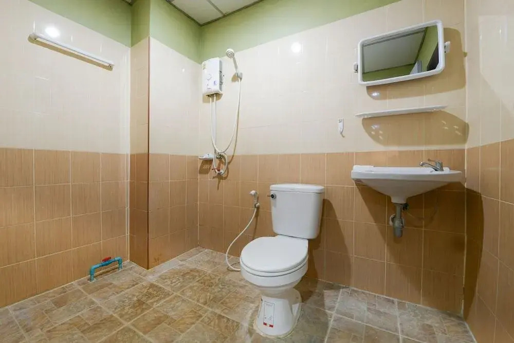 OYO 440 Season 5 Residence